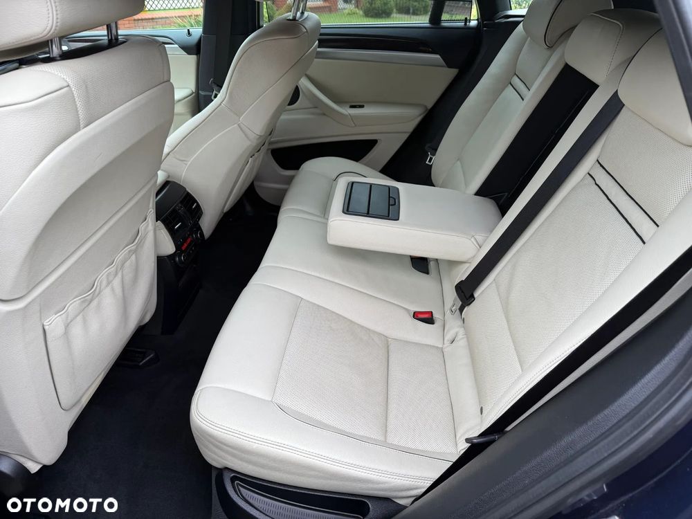 BMW X6 M50d - 32