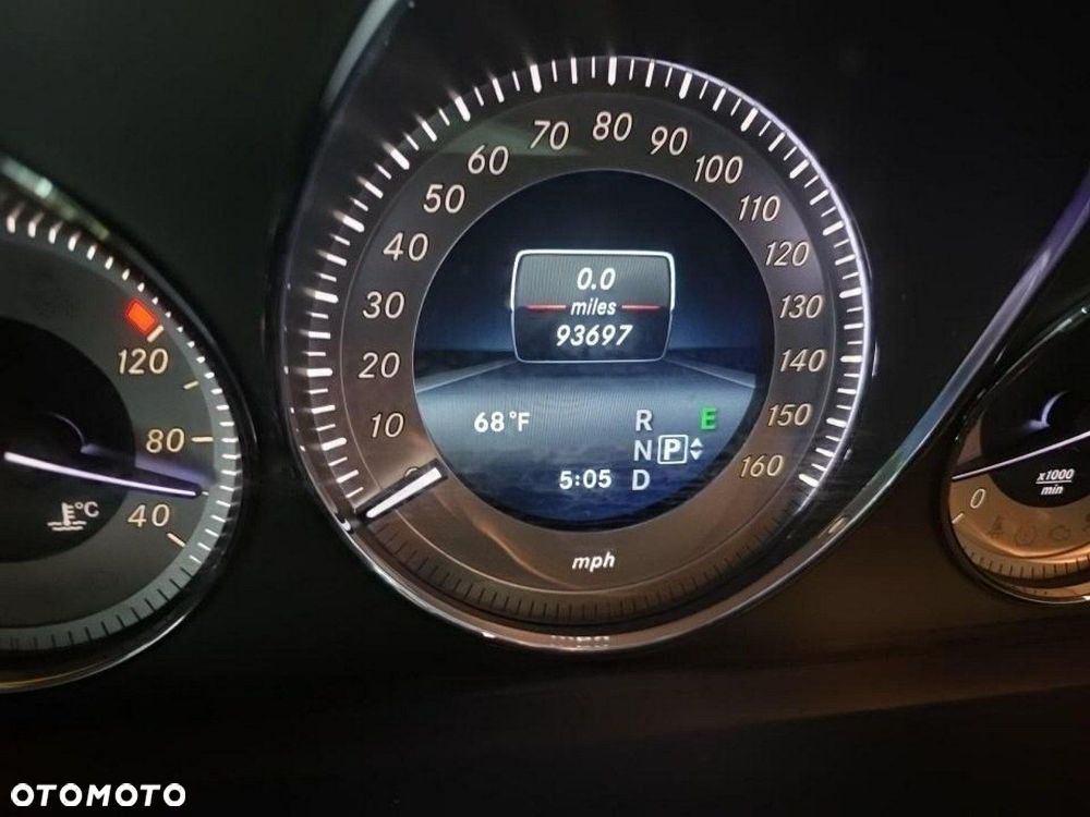 Mercedes-Benz GLK 350 4-Matic - 9