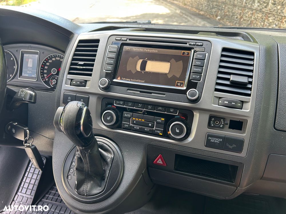 Volkswagen Caravelle - 5