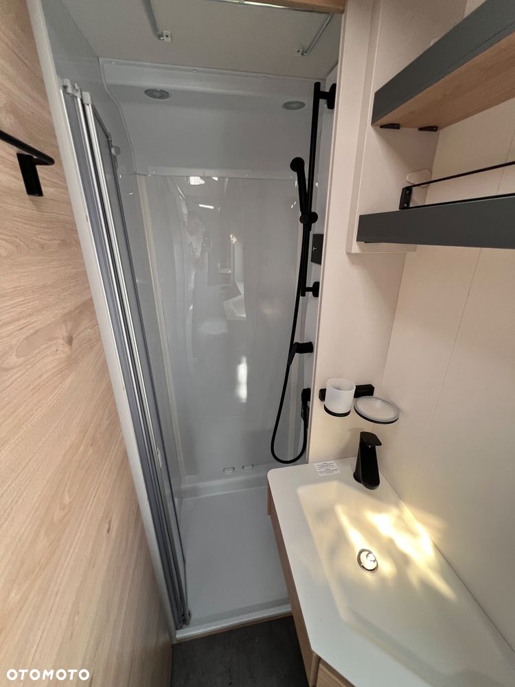 Dethleffs Camper 560 FMK - 21
