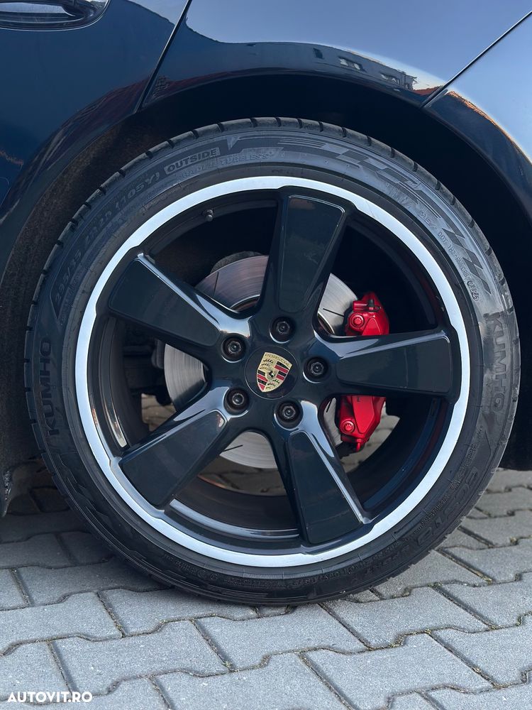 Porsche Panamera - 22