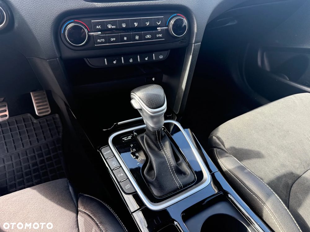 Kia ProCeed 1.5 T-GDI GT Line DCT - 19