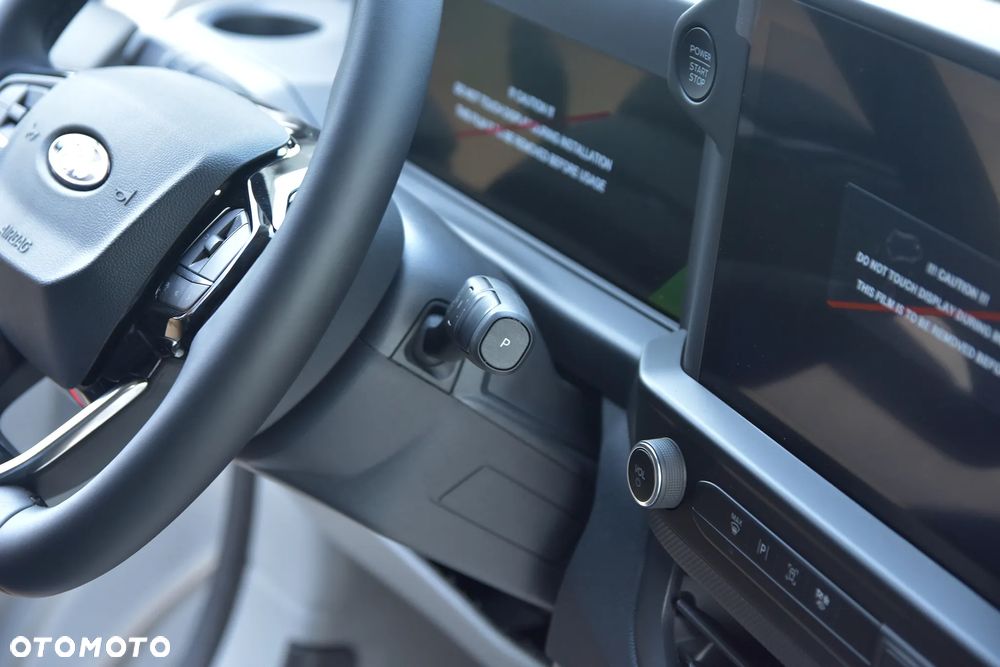 Ford Transit Custom Furgon L2H1 136KM - 16