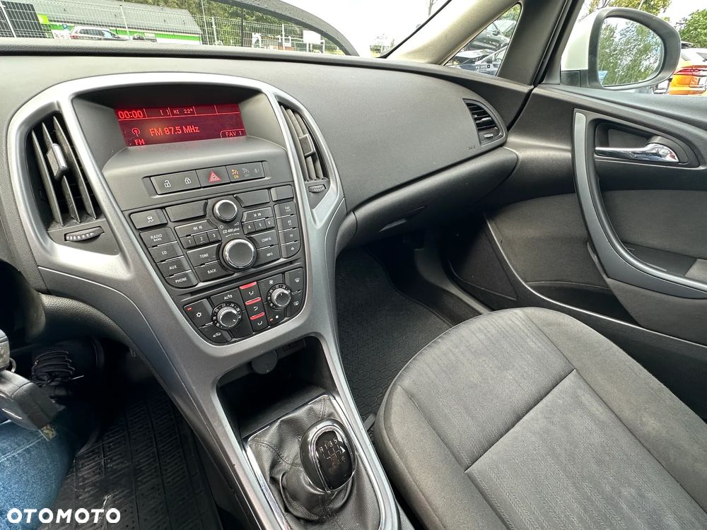 Opel Astra - 14