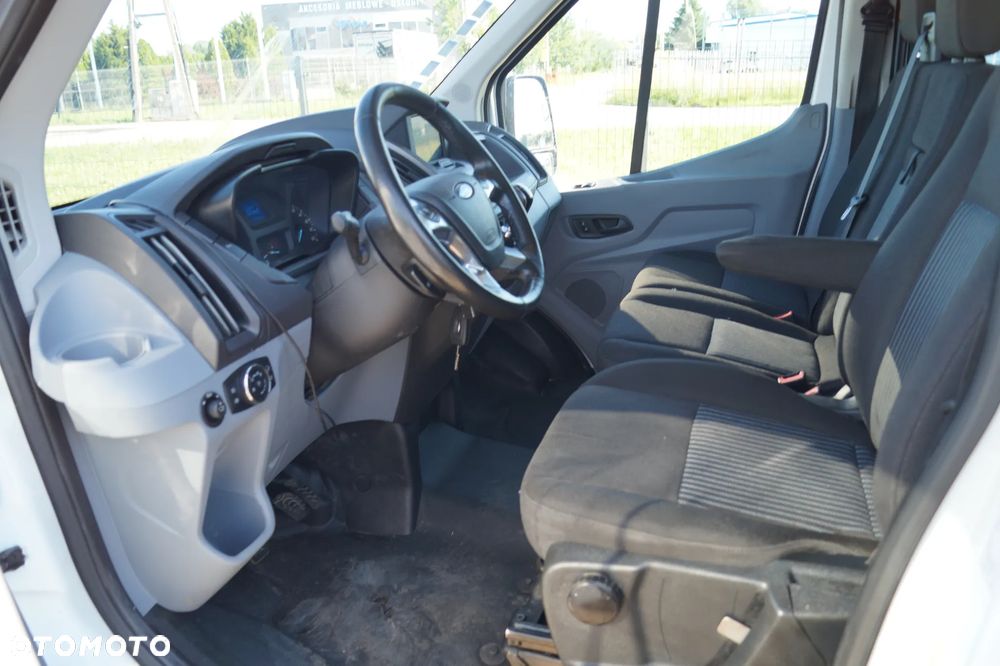 Ford Transit - 25