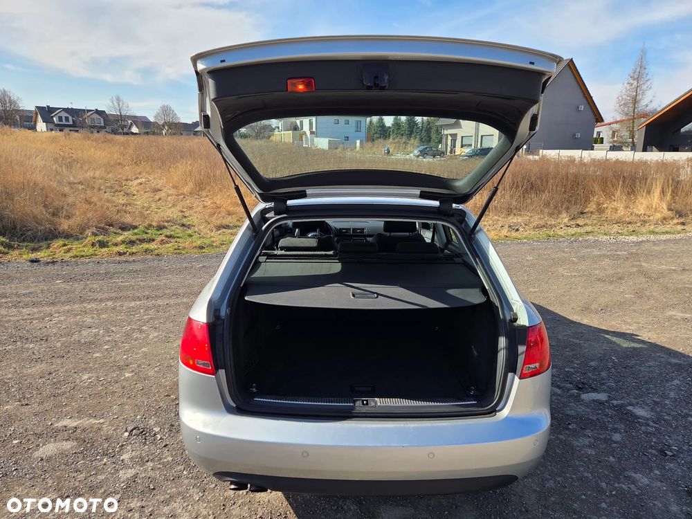 Audi A4 Avant 2.0 TDI DPF - 10