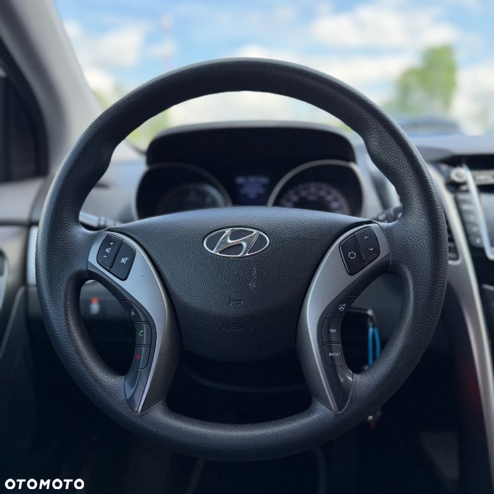 Hyundai i30 - 23