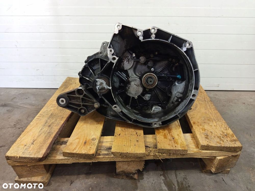 SKRZYNIA BIEGÓW MANUALNA AV6R7002KJ FORD C-MAX II FOCUS MK3 III 1.6 TDCI - 1