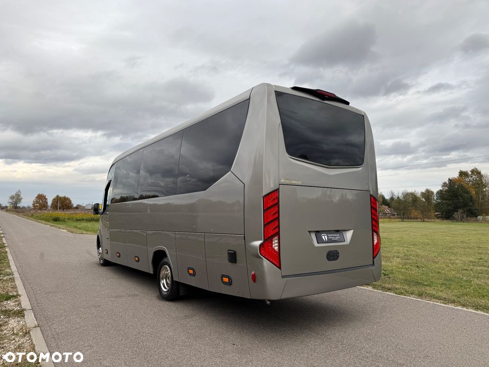 Mercedes-Benz Sprinter 519 - 11