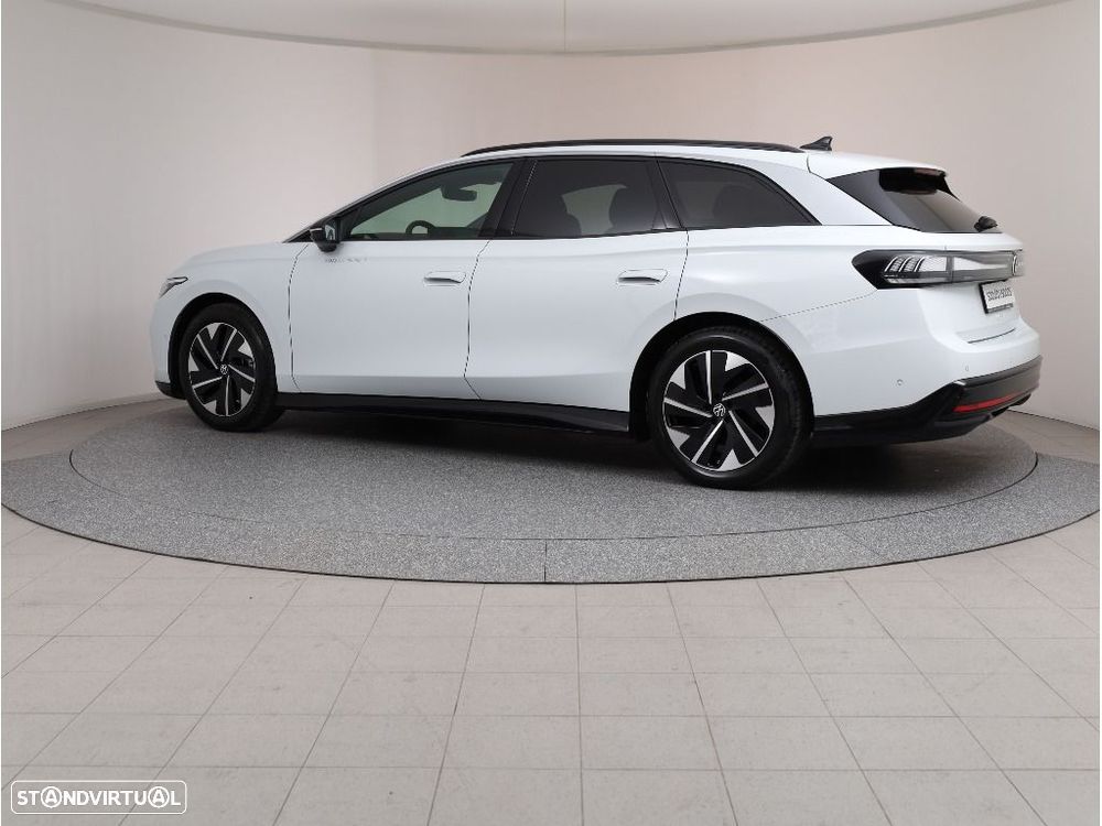 VW ID.7 77 kWh Pro Urban - 8