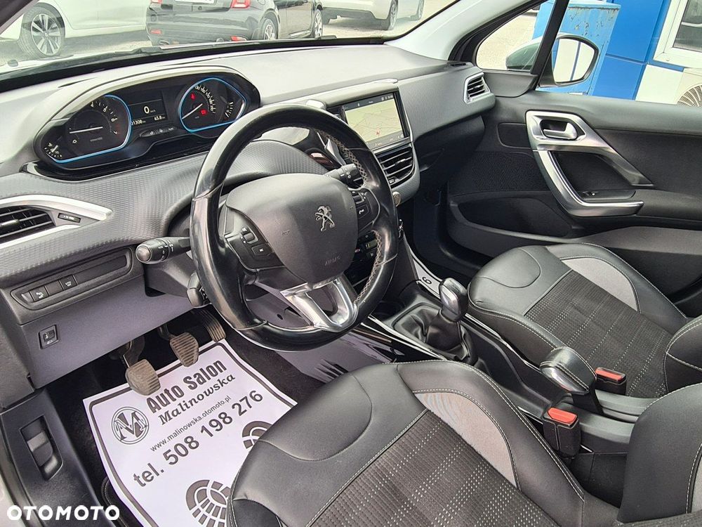 Peugeot 2008 1.2 Pure Tech GPF Allure S&S - 19