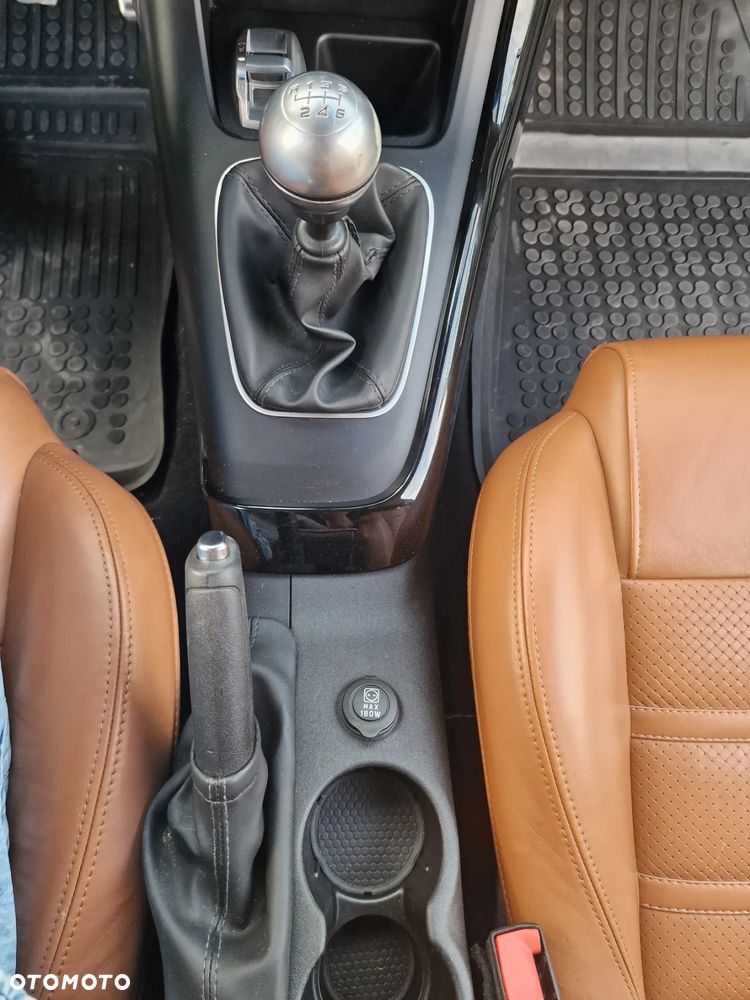 Alfa Romeo Giulietta 2.0 JTDM Distinctive - 8