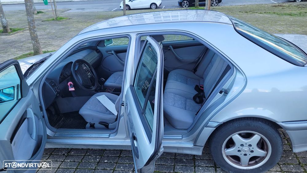 Mercedes-Benz C 200 D Classic - 9