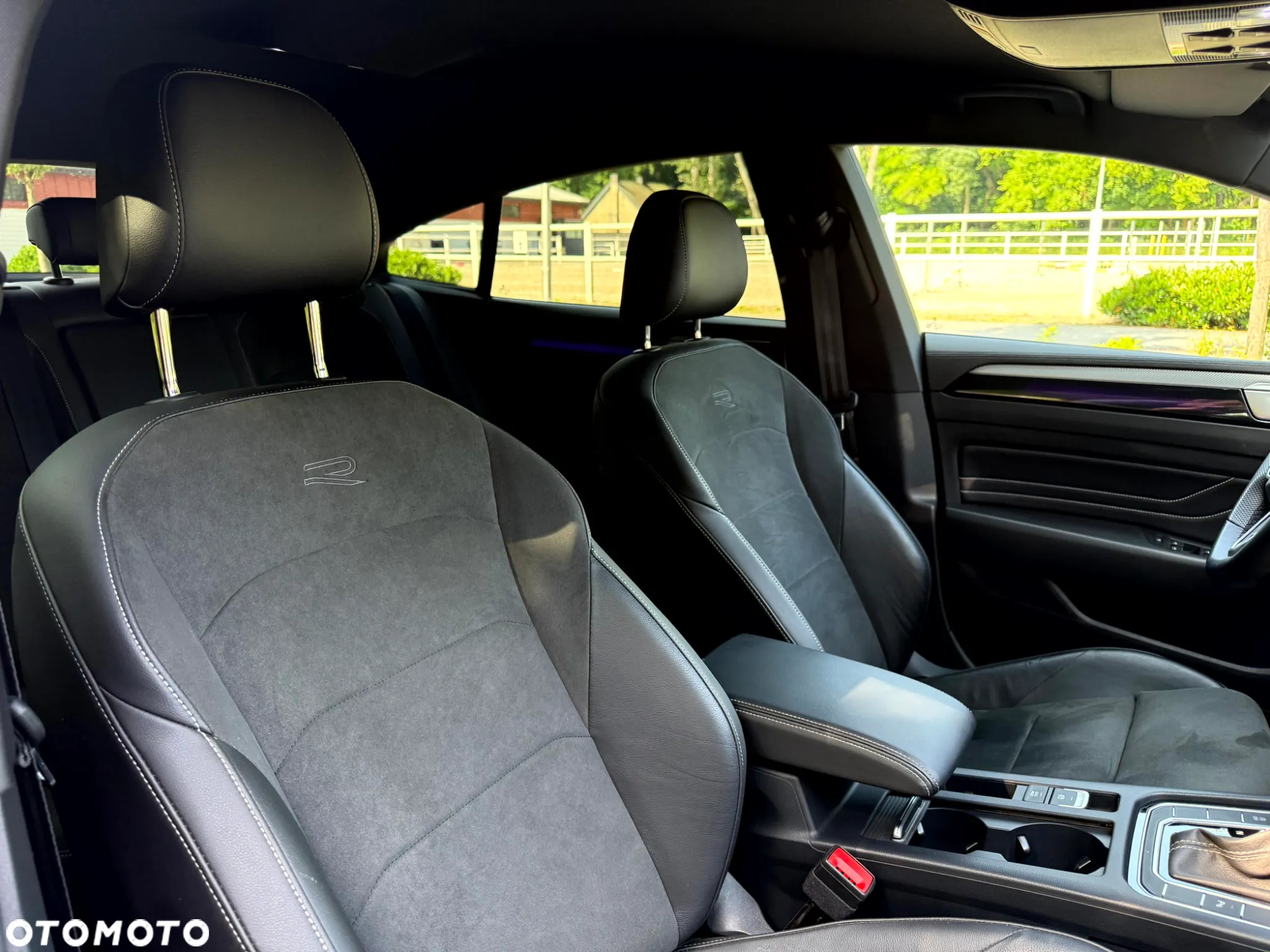Volkswagen Arteon 2.0 TSI R-Line DSG - 32