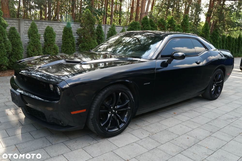 Dodge Challenger - 7