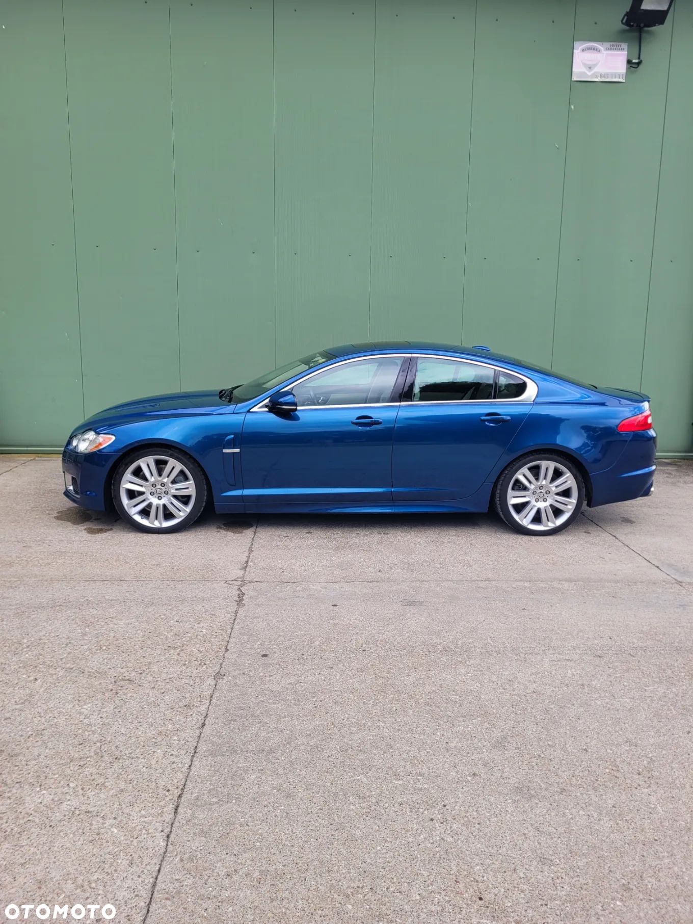 Jaguar XF XFR - 1