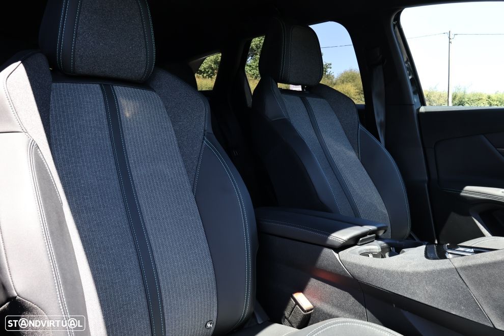 Peugeot 3008 1.6 Hybrid Allure Pack e-EAT8 - 12
