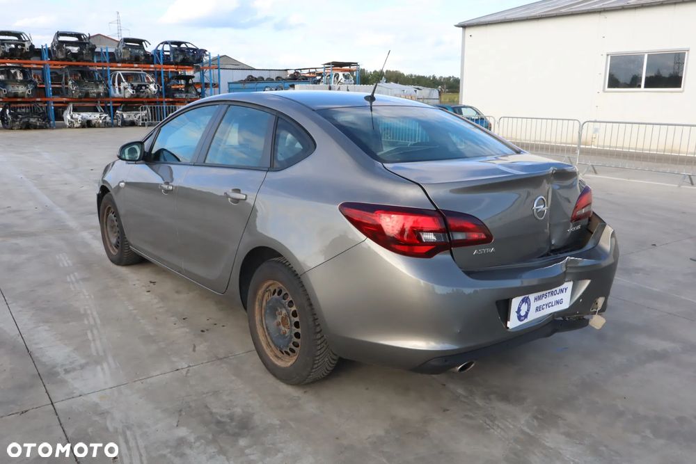Opel Astra 1.4 T Active - 7