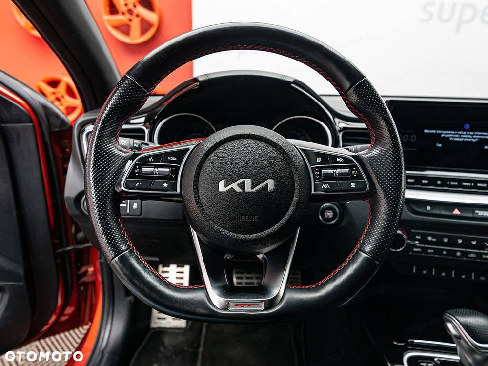 Kia ProCeed 1.6 T-GDI GT DCT - 12