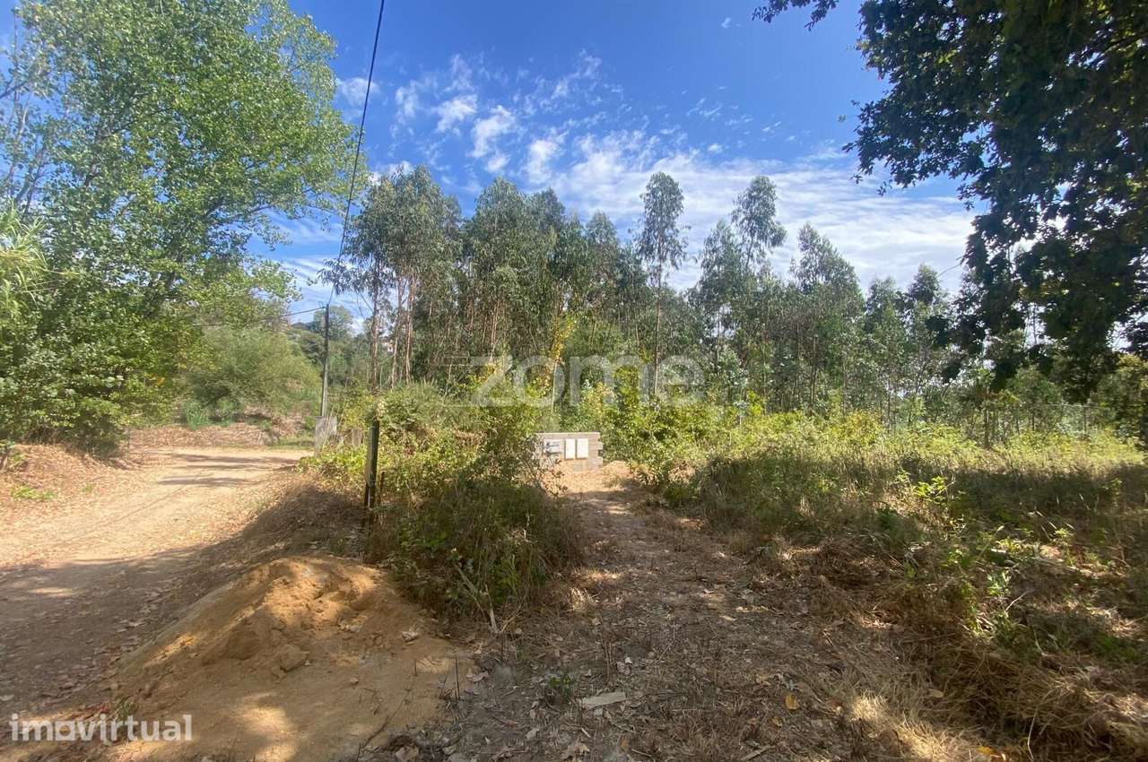Terreno com projeto aprovado pronto a construir | 1.018 m² | Barrô - Grande imagem: 2/18