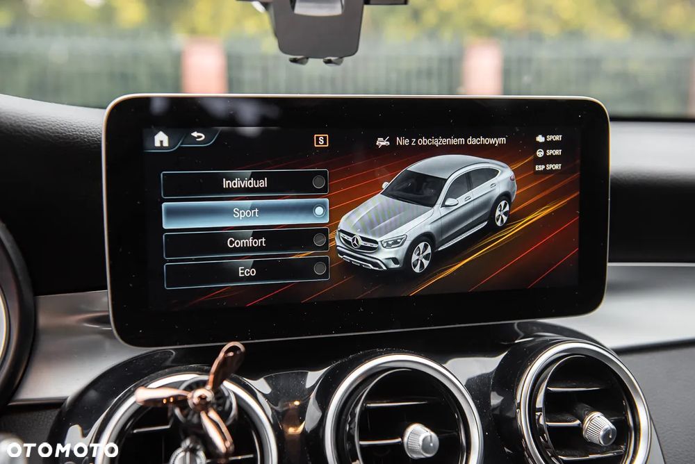 Mercedes-Benz GLC 200 d 4-Matic Business Edition - 23