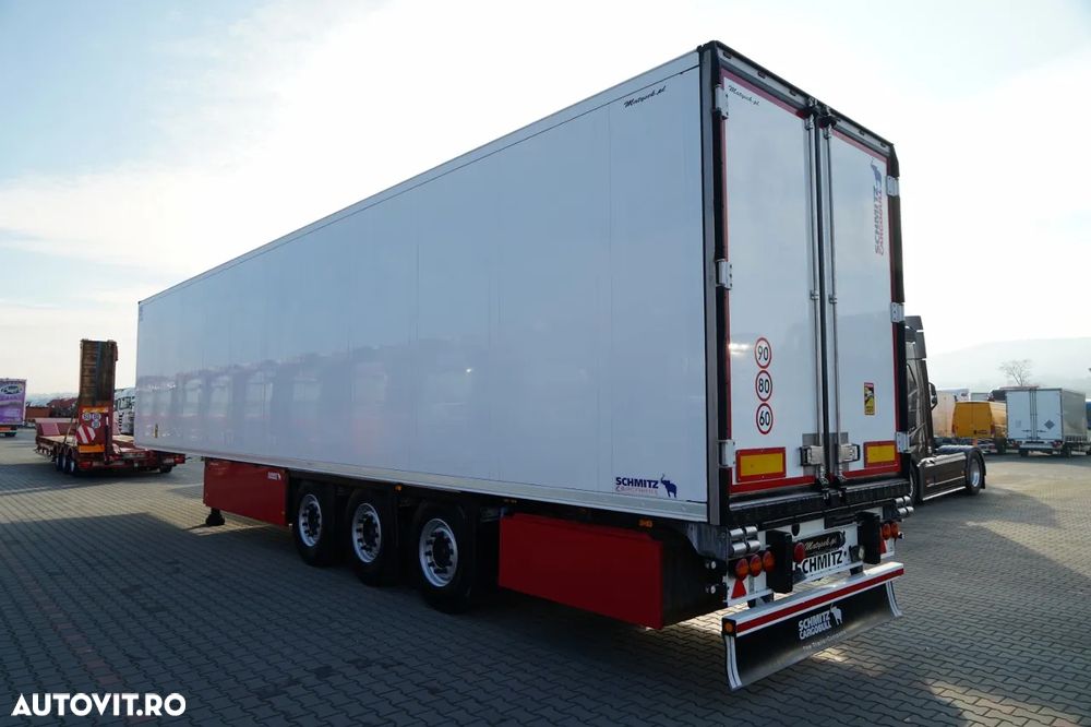 Schmitz Cargobull REFRIGERAT / TRANSPORT VECTOR 1550 / AXĂ RIDICATĂ / RECIPIENT DUBLU / COȘURI PENTRU PALEȚI - 5