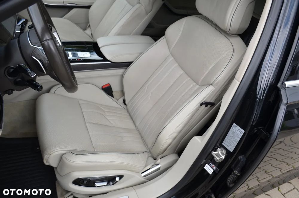 Audi A8 3.0 TDI L Quattro - 24