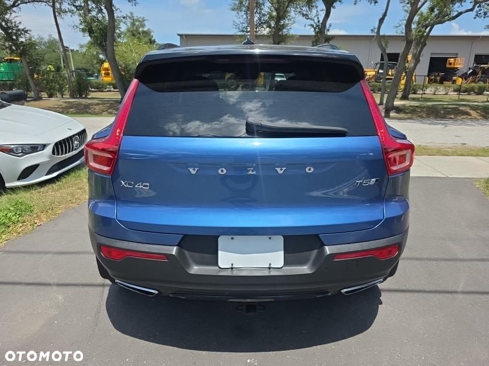 Volvo XC 40 T5 AWD R-Design - 6