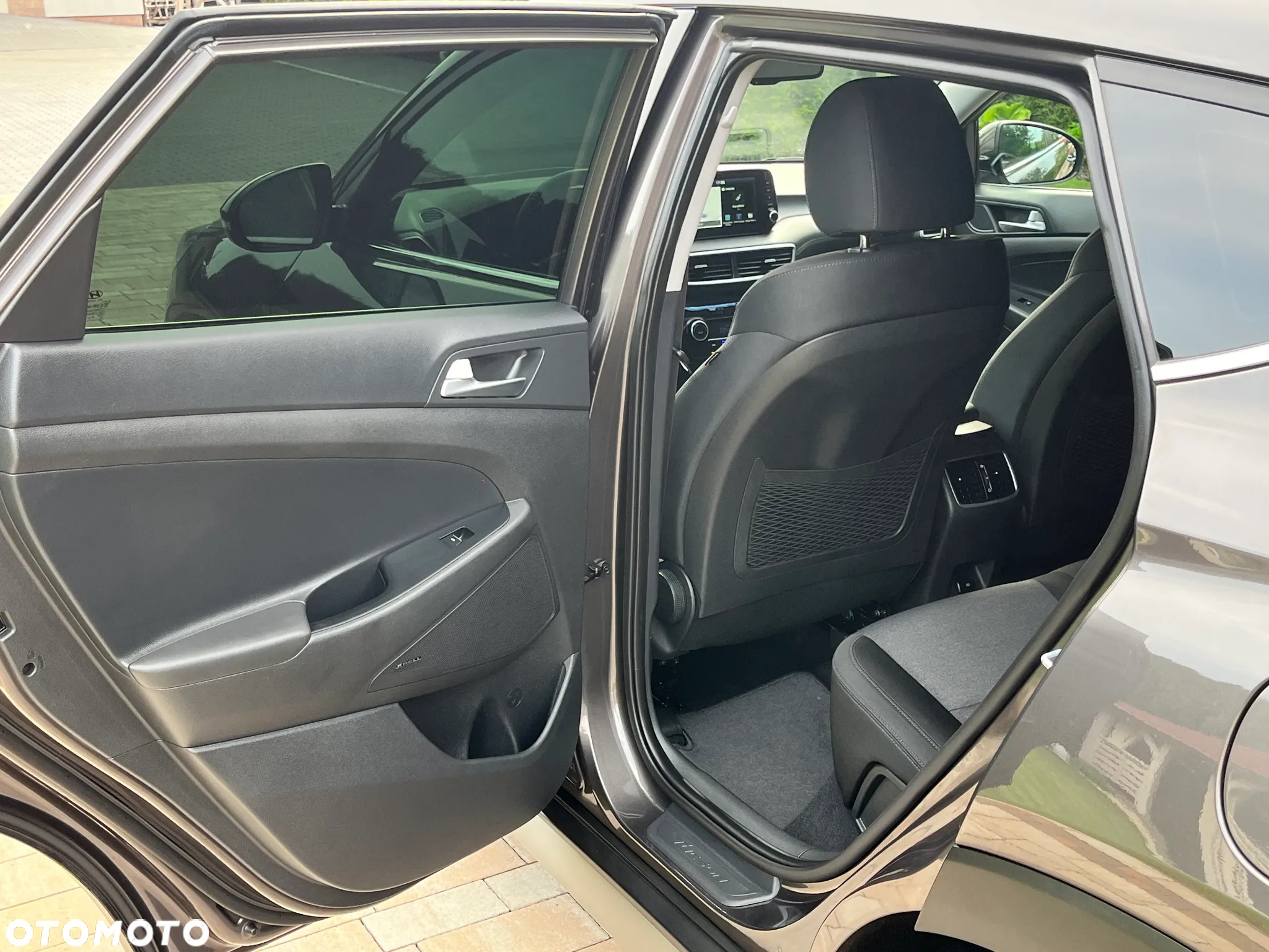 Hyundai Tucson 1.6 CRDi Comfort 2WD - 24
