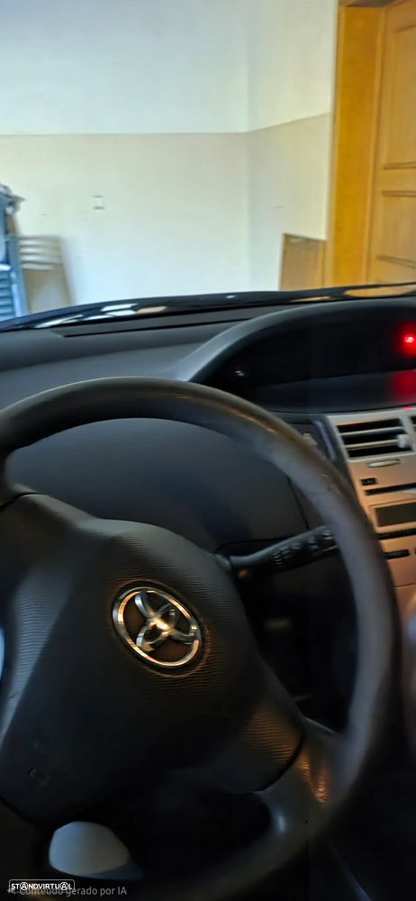 Toyota Yaris 1.4 D-4D AC Manual - 12