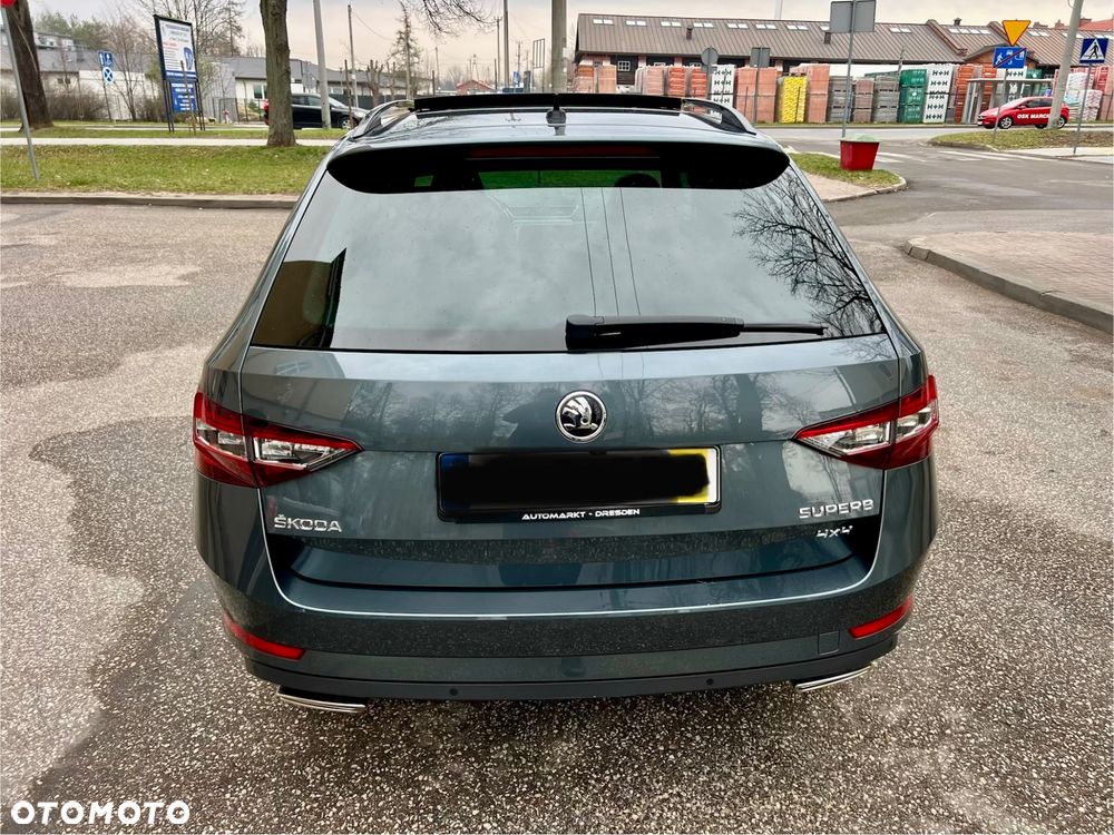 Skoda Superb 2.0 TSI 4x4 DSG Sportline - 4