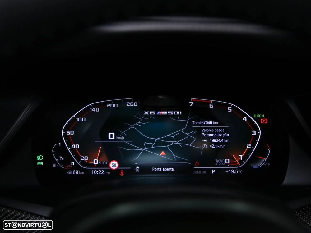 BMW X6 M50i Pack 50 anos - 25