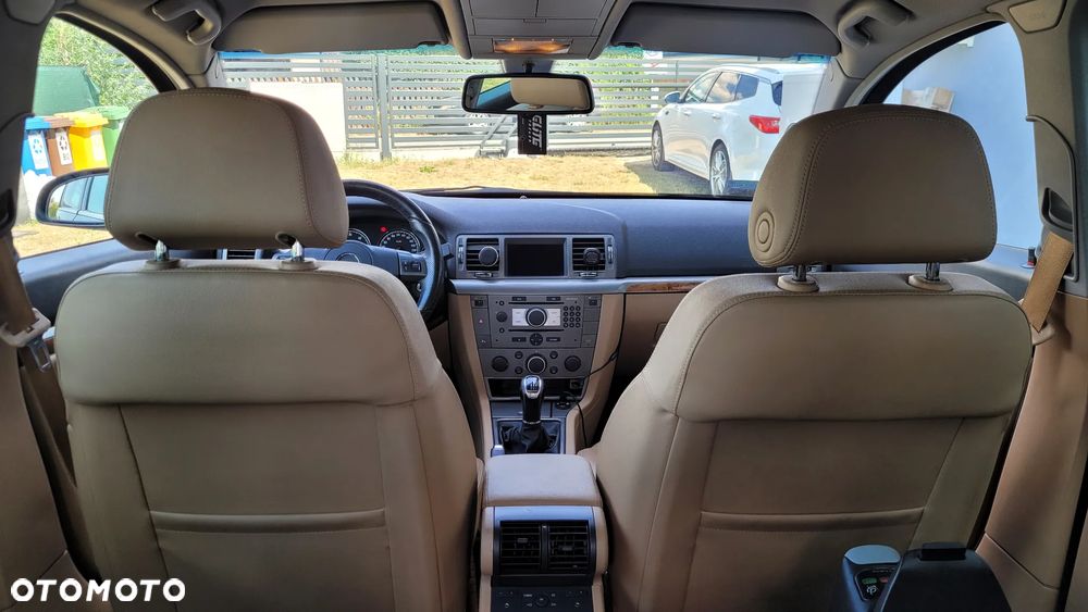 Opel Signum 1.9 CDTI Cosmo - 11