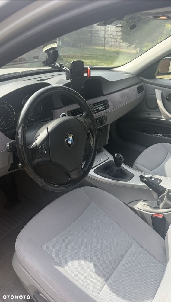 BMW Seria 3 320d - 9