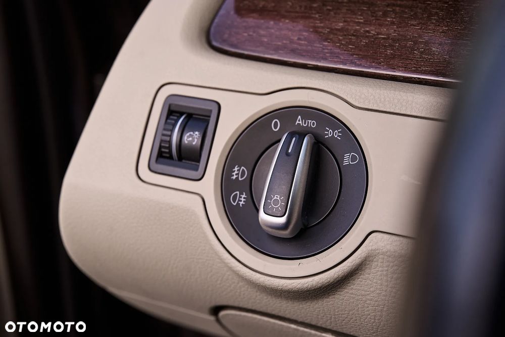 Volkswagen Passat 2.0 TDI 4Mot Highline DSG - 18