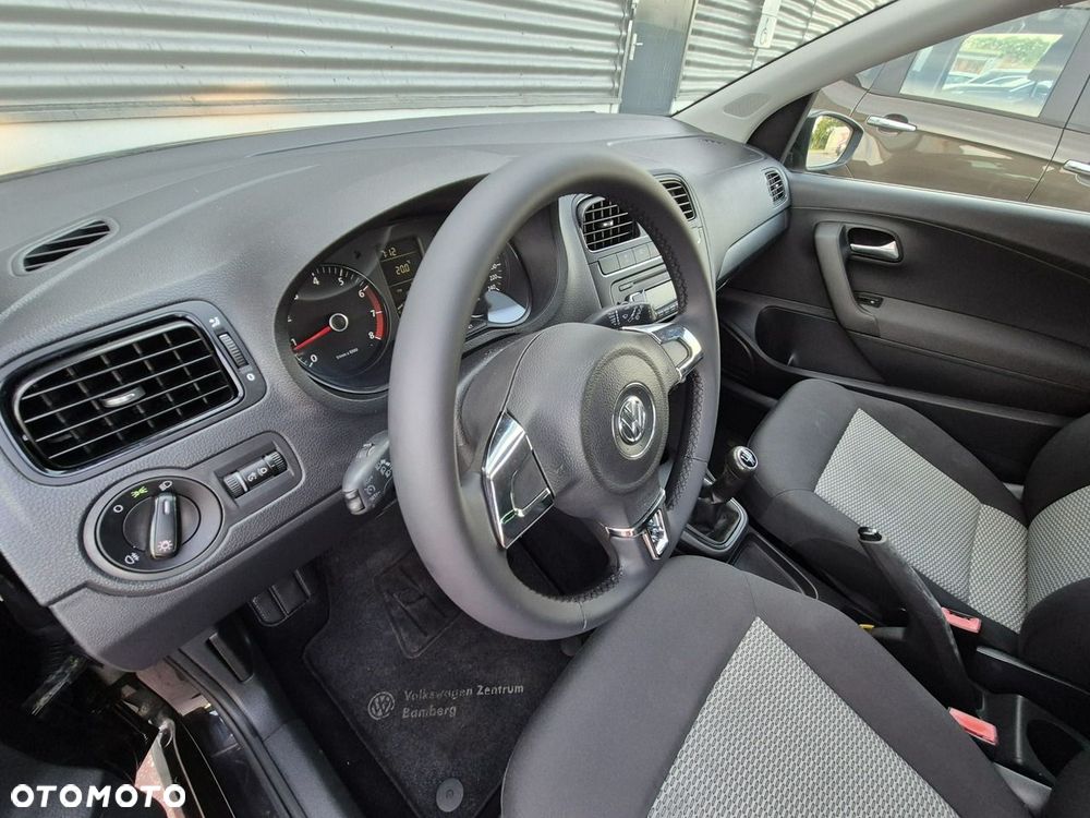 Volkswagen Polo - 10