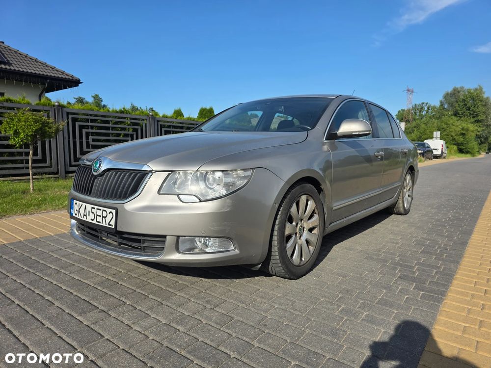 Skoda Superb 2.0 TDI 4x4 Elegance - 2