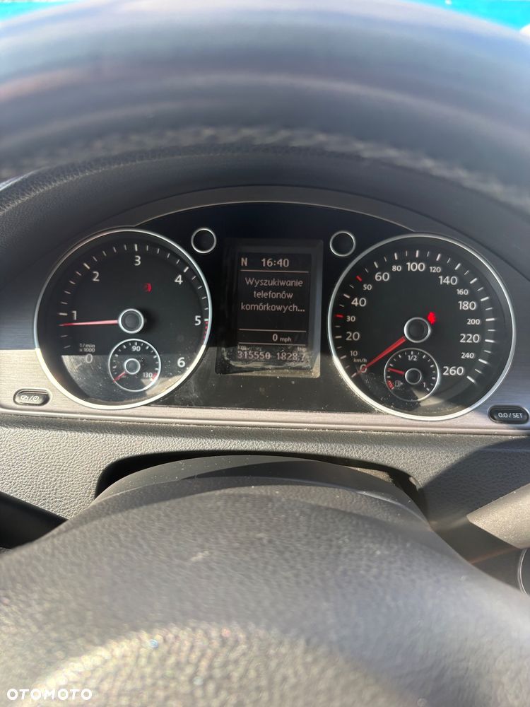 Volkswagen Passat 2.0 TDI BlueMotion Technology R-Line - 3