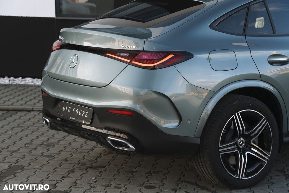 Mercedes-Benz GLC Coupe 300 de 4MATIC - 10