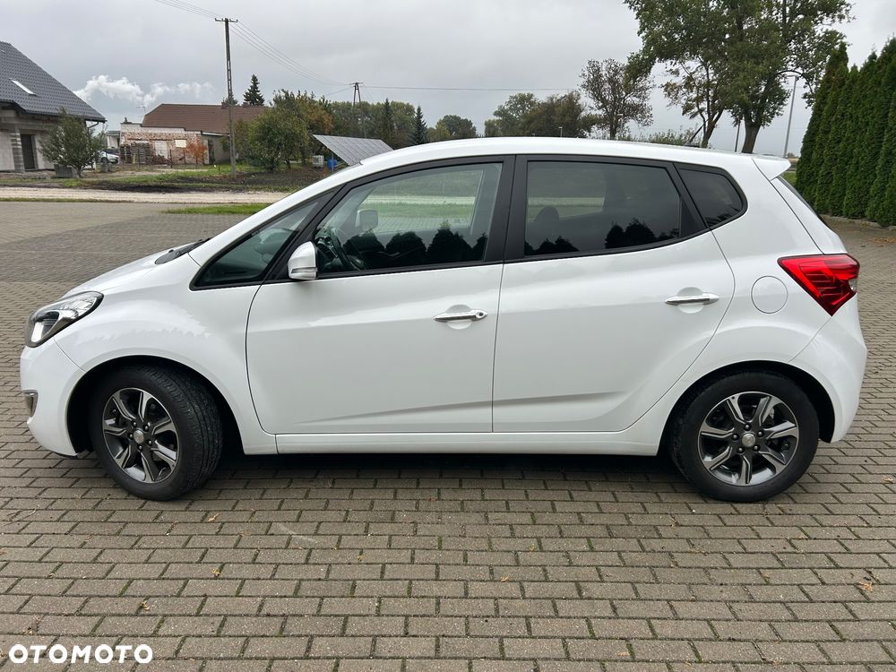 Hyundai ix20 1.6 CRDi Fifa World Cup Edition - 9