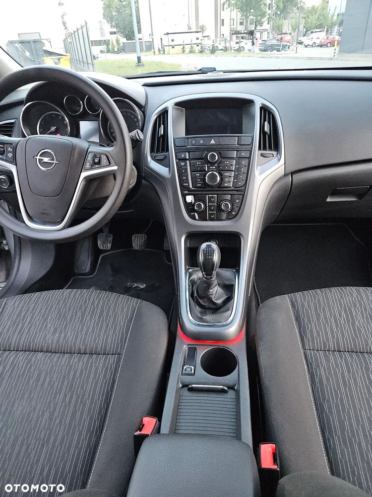 Opel Astra 1.4 Turbo Active - 24