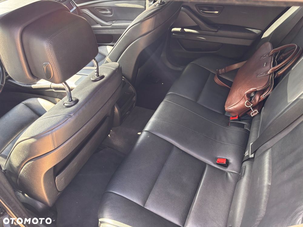 BMW Seria 5 520d - 10