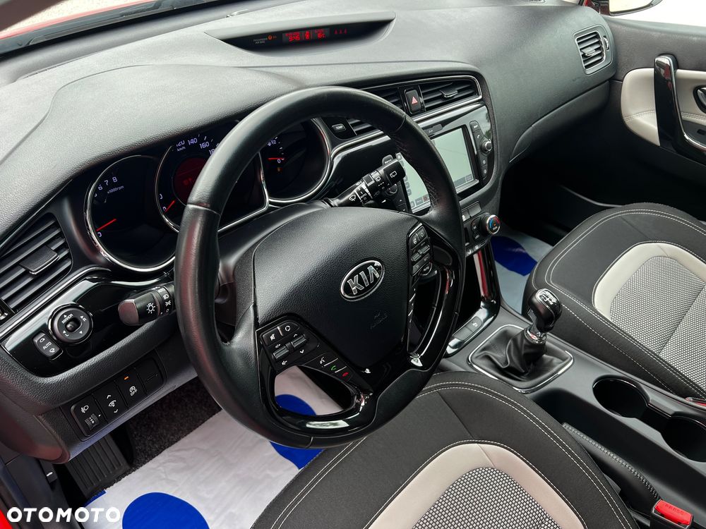 Kia Ceed 1.4 CVVT Attract - 17