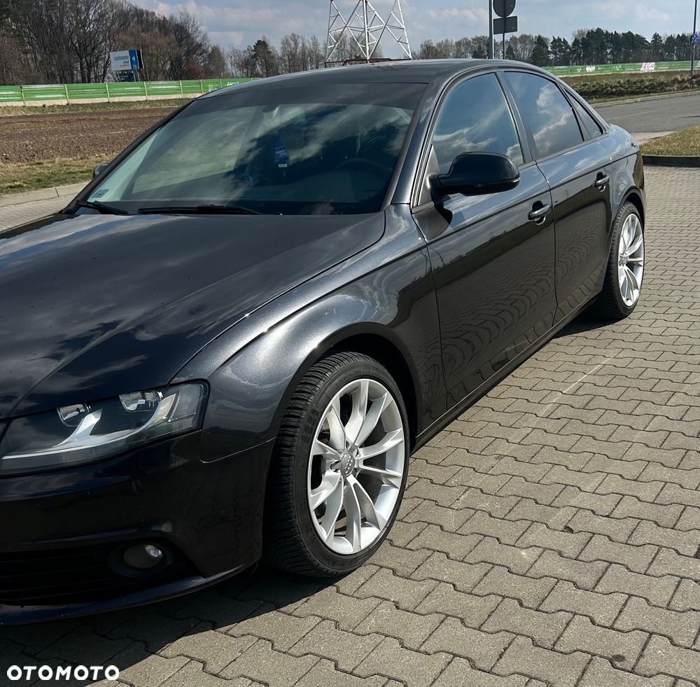 Audi A4 Limousine - 6