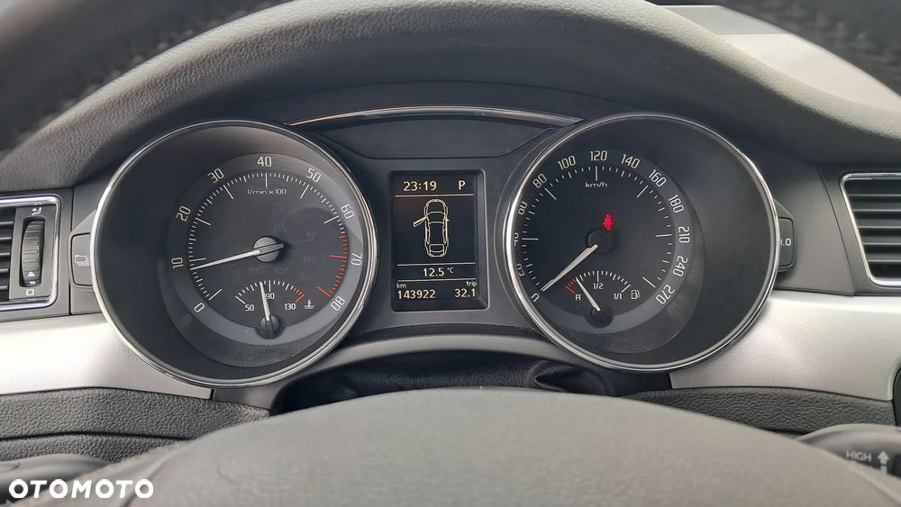 Skoda Superb 1.8 TSI Comfort DSG - 13