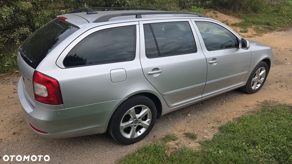 Skoda Octavia 1.6 TDI Family Plus - 8
