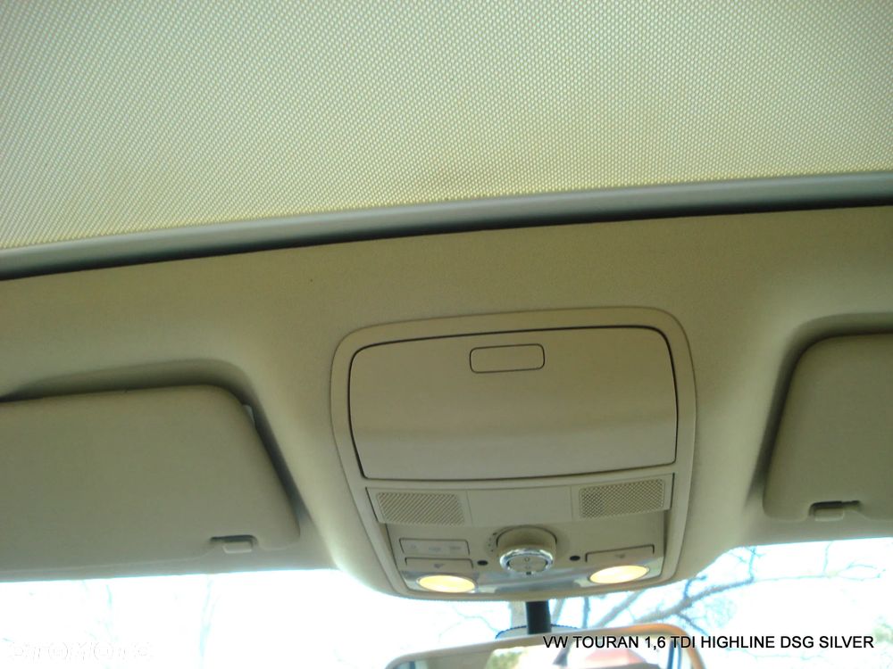 Volkswagen Touran 1.6 TDI DPF BlueMotion Technology DSG Highline - 14