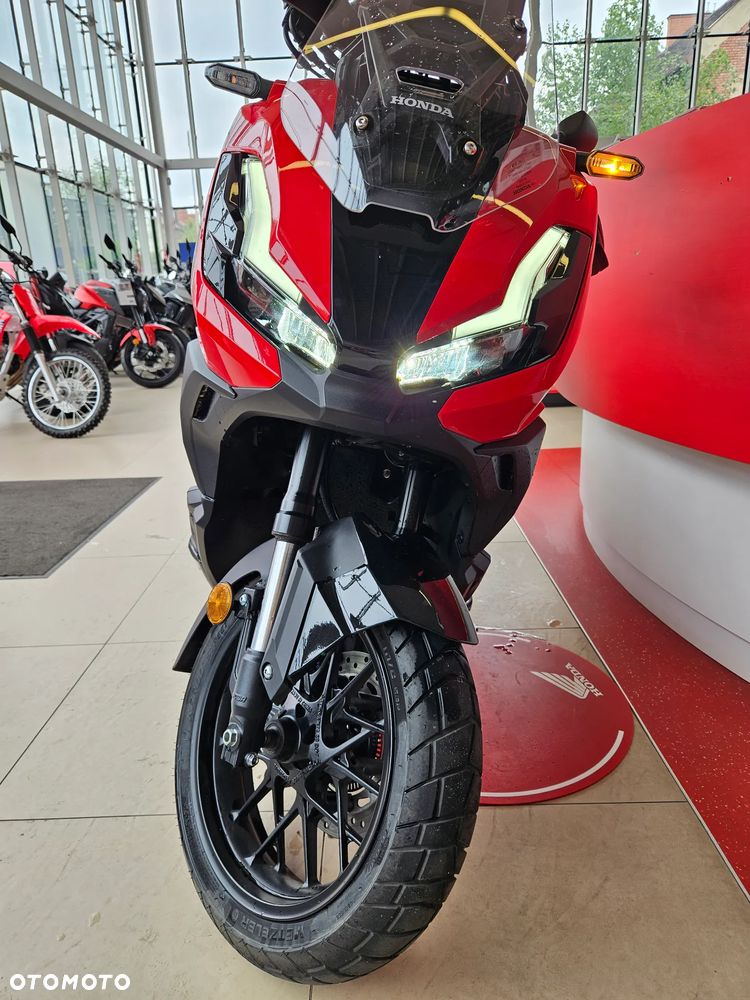 Honda ADV350 - 18