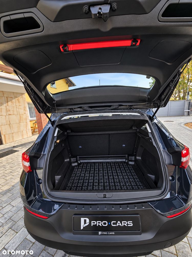 Opel Grandland X - 10
