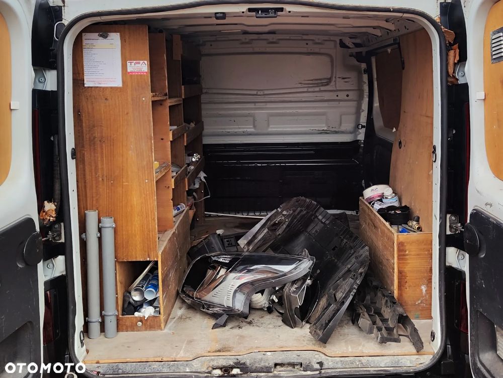 Renault Trafic - 18